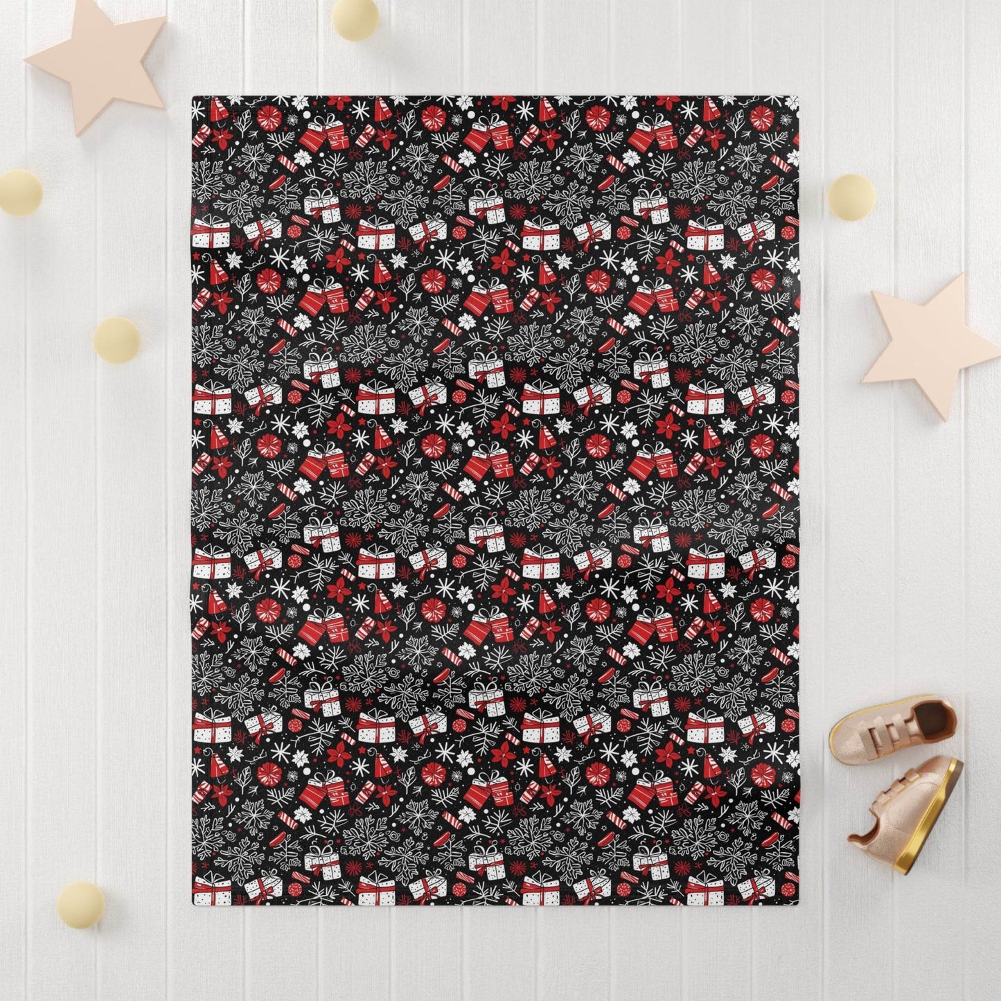 Soft Fleece Baby Christmas Present Blanket - DeRose Seasonal