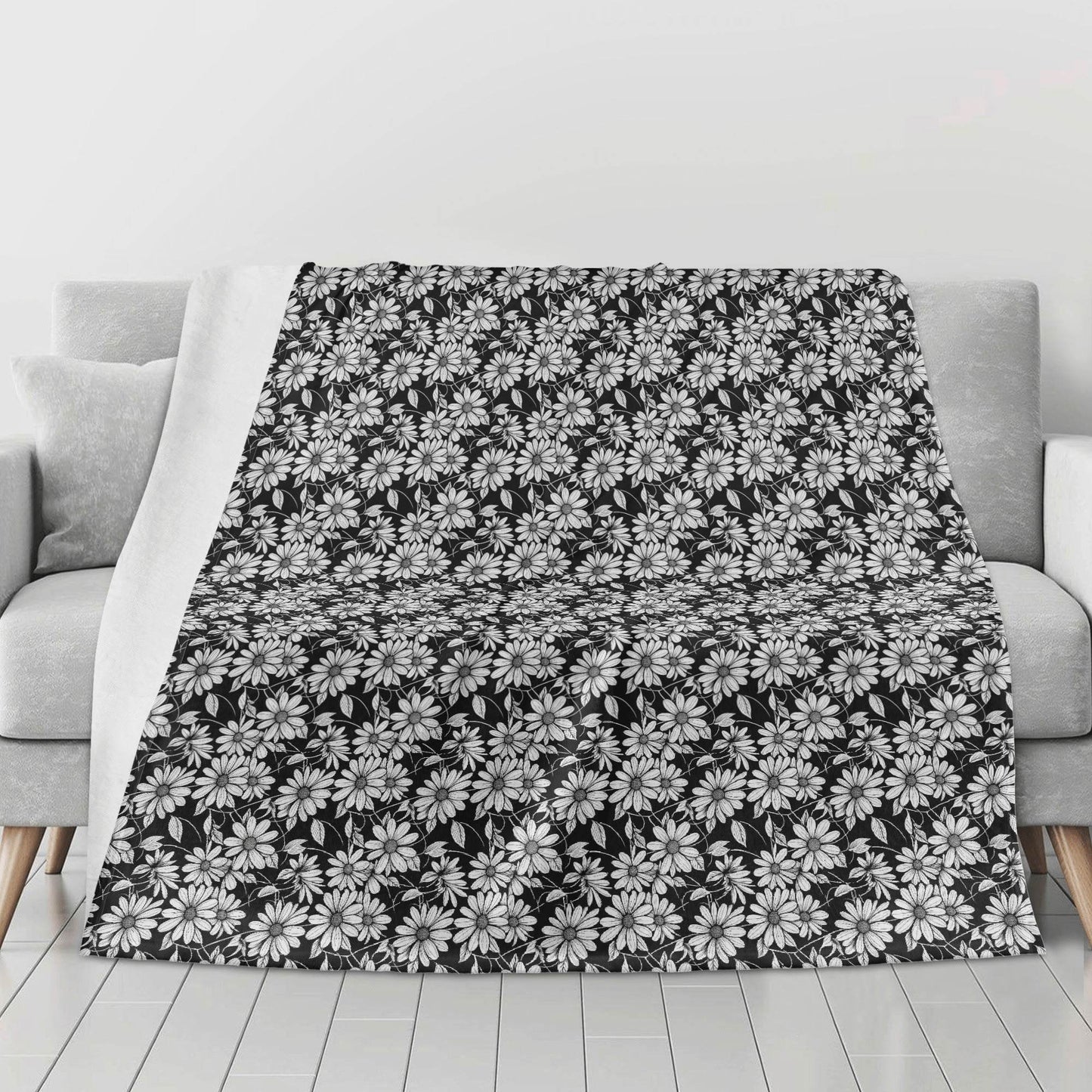 Black and White Daisys Horizontal Flannel Breathable Blanket 4 Sizes - DeRose Seasonal