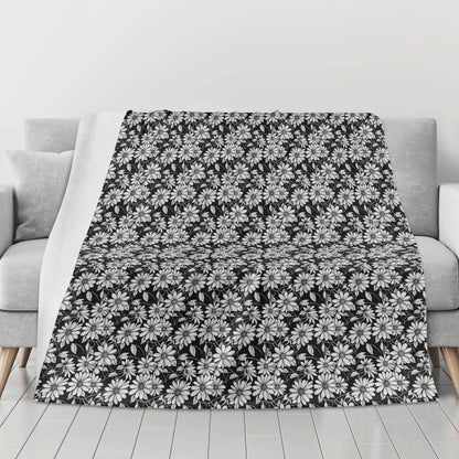 Black and White Daisys Horizontal Flannel Breathable Blanket 4 Sizes - DeRose Seasonal
