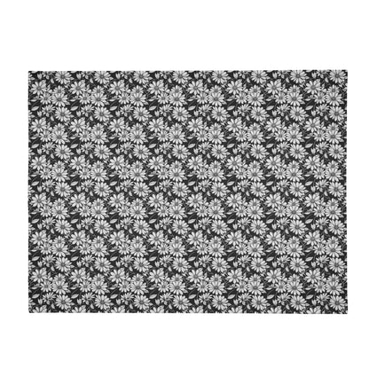 Black and White Daisys Horizontal Flannel Breathable Blanket 4 Sizes - DeRose Seasonal