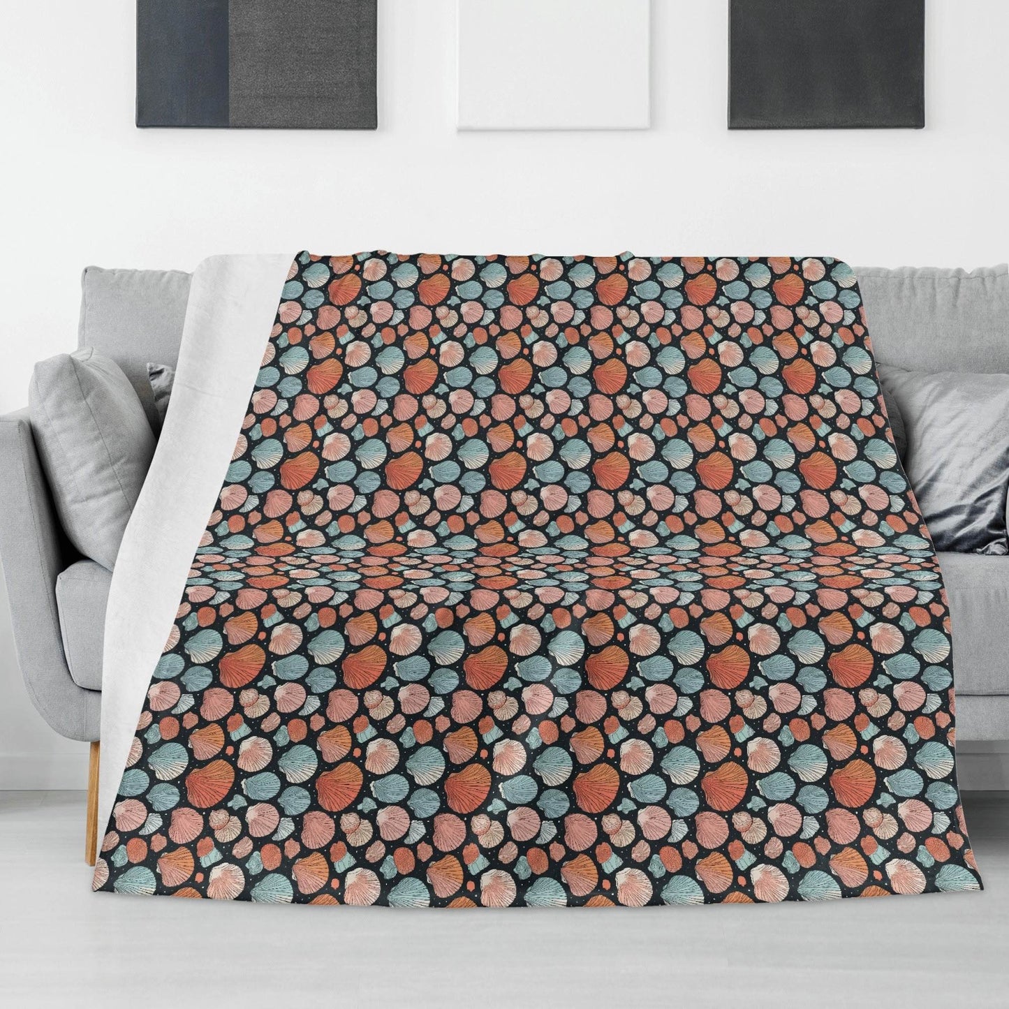 Big Shells Horizontal Flannel Breathable Blanket 4 Sizes - DeRose Seasonal
