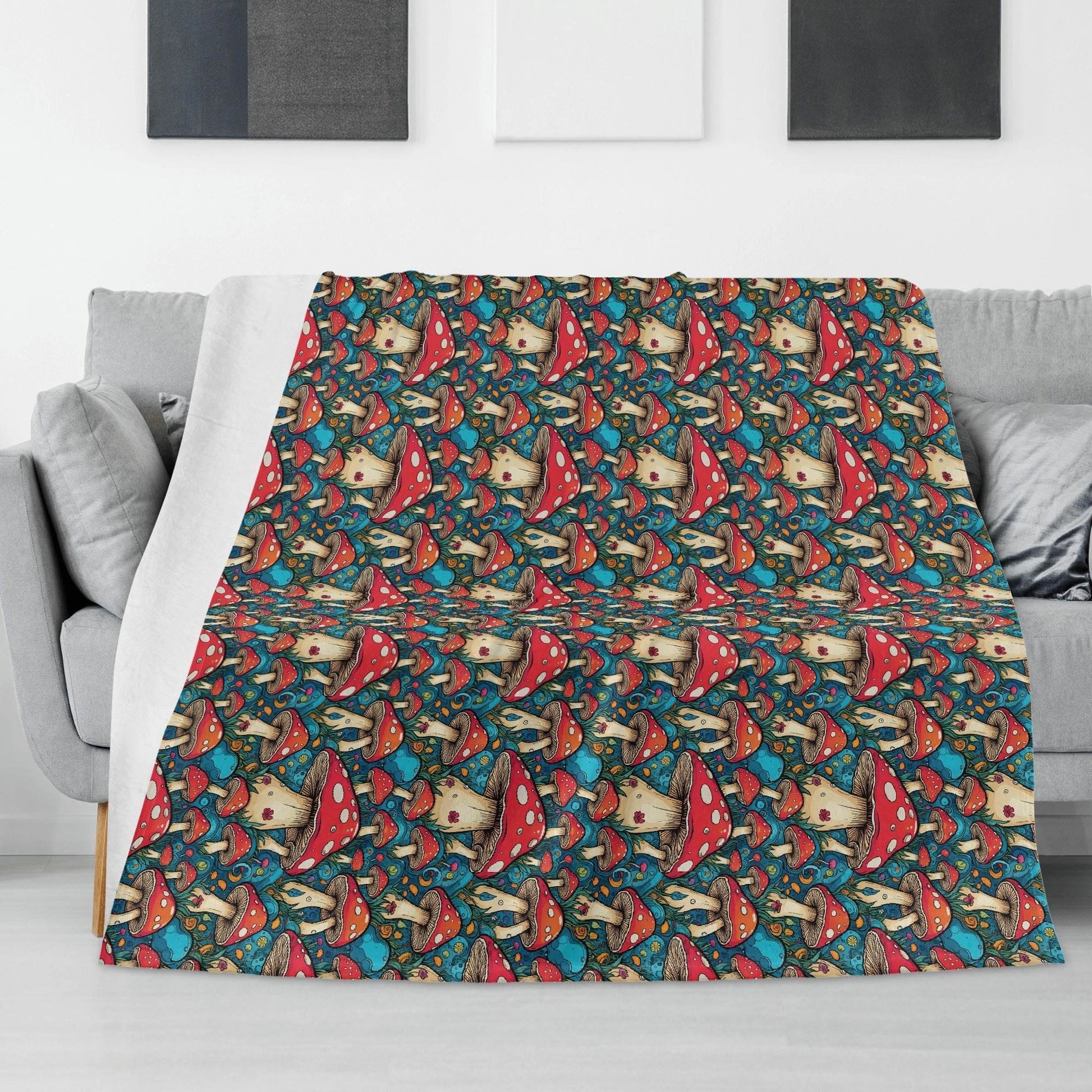 Deathcap Mushroom Horizontal Flannel Breathable Blanket 4 Sizes - DeRose Seasonal
