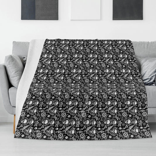 Flying Skulls Horizontal Flannel Breathable Blanket 4 Sizes - DeRose Seasonal