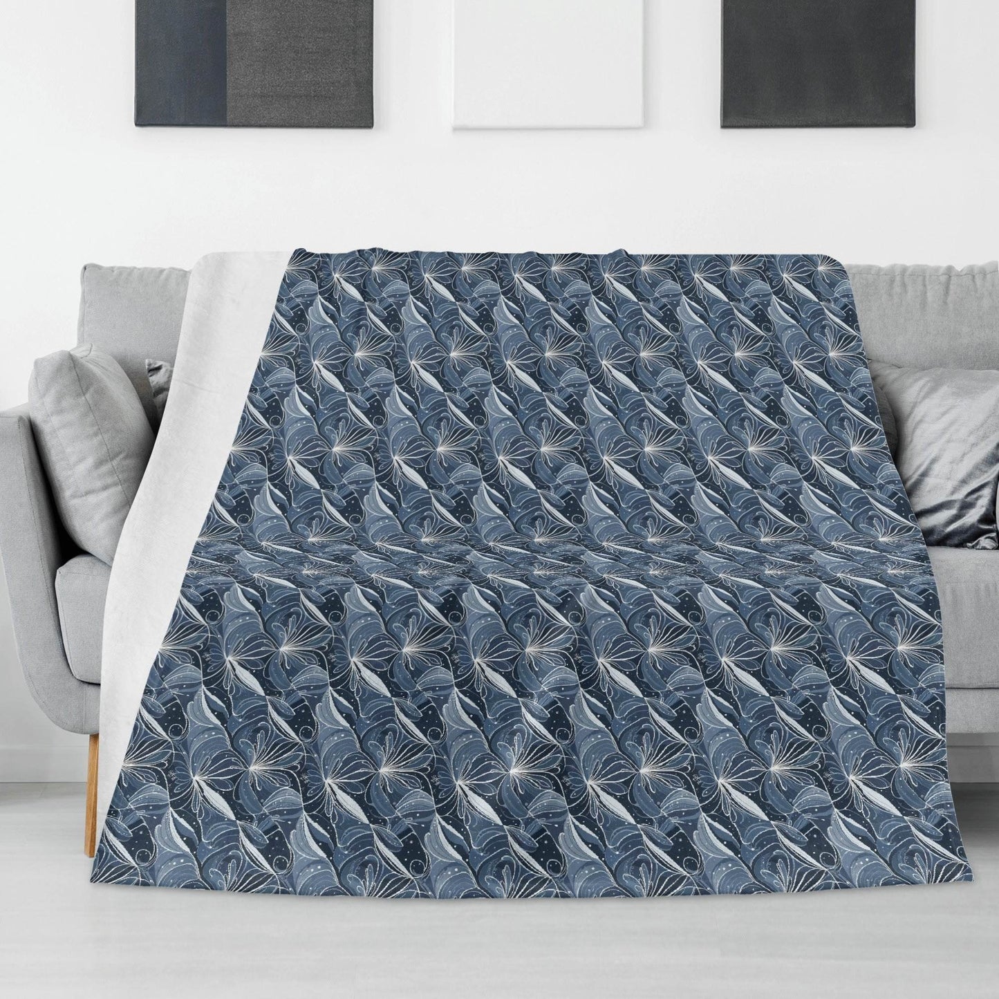 Cold Wind Horizontal Flannel Breathable Blanket 4 Sizes - DeRose Seasonal