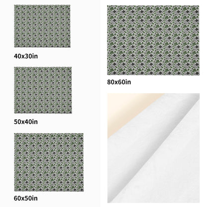 Scribbled Clovers Horizontal Flannel Breathable Blanket 4 Sizes - DeRose Seasonal