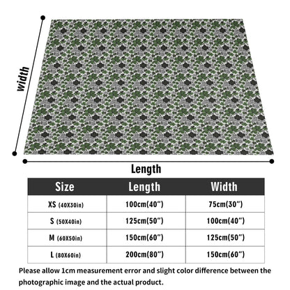 Scribbled Clovers Horizontal Flannel Breathable Blanket 4 Sizes - DeRose Seasonal