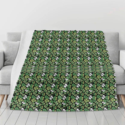 Clover Patch Horizontal Flannel Breathable Blanket 4 Sizes - DeRose Seasonal