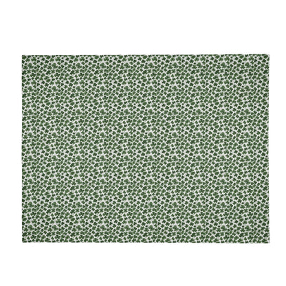 Clovers Horizontal Flannel Breathable Blanket 4 Sizes - DeRose Seasonal