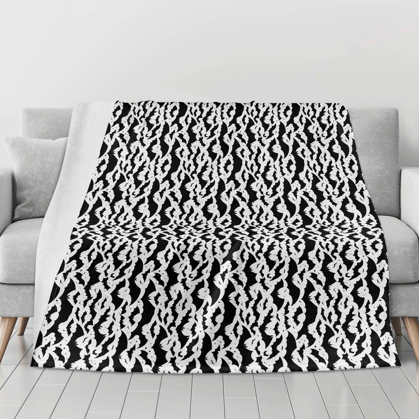 Black and White Bats Horizontal Flannel Breathable Blanket 4 Sizes - DeRose Seasonal