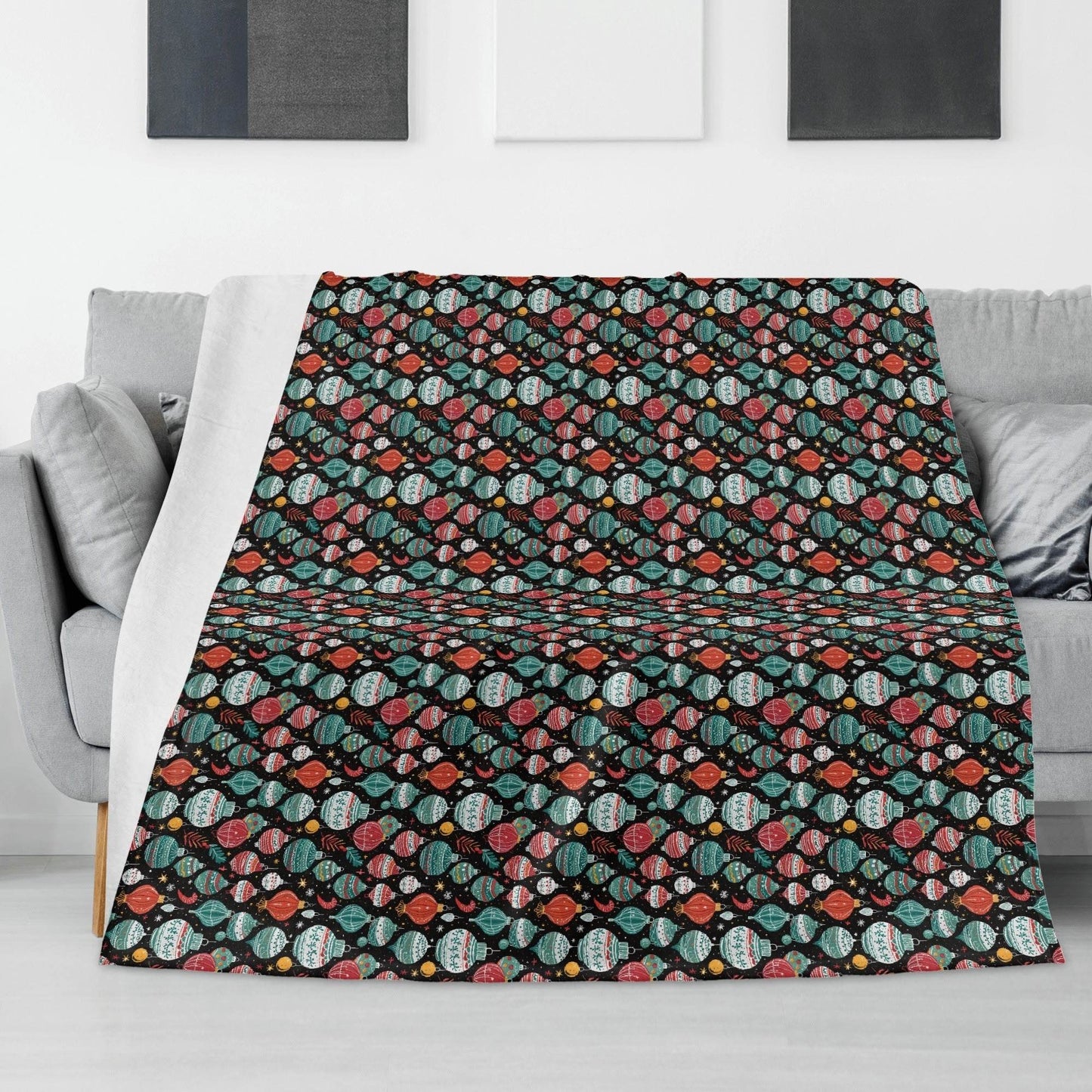Big Ornaments Horizontal Flannel Breathable Blanket 4 Sizes - DeRose Seasonal