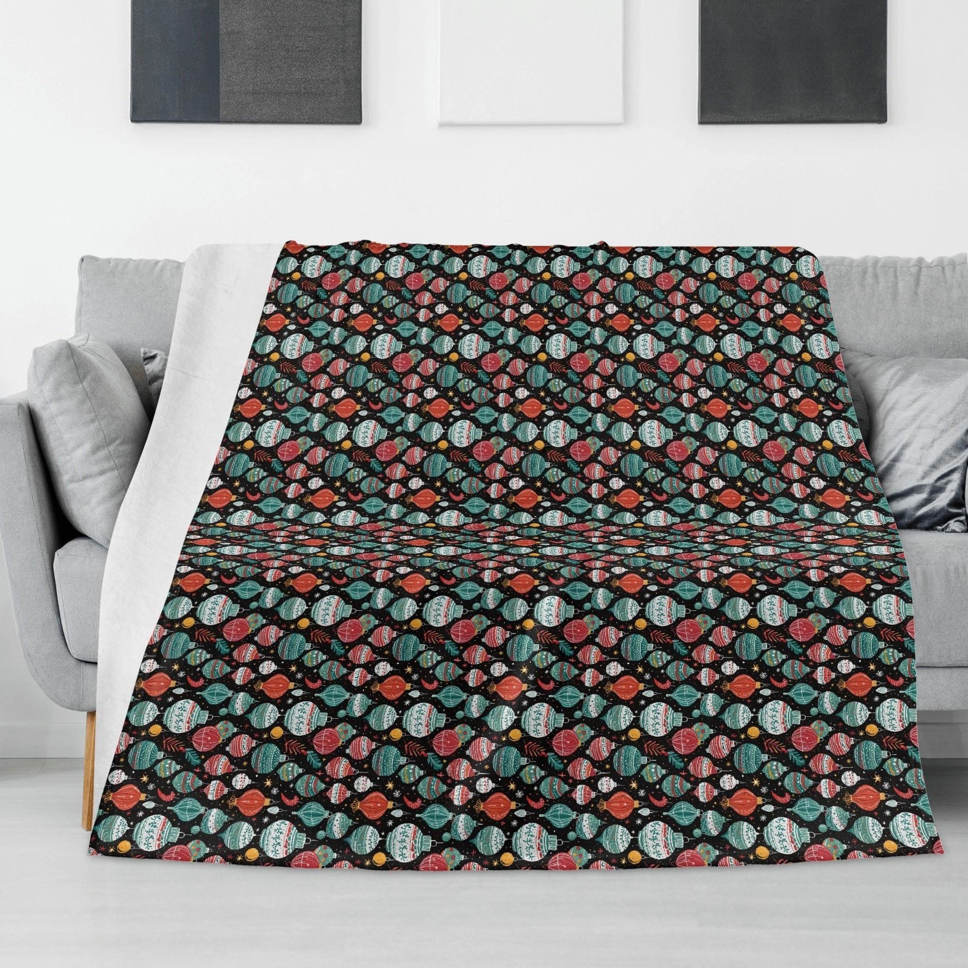 Big Ornaments Horizontal Flannel Breathable Blanket 4 Sizes - DeRose Seasonal
