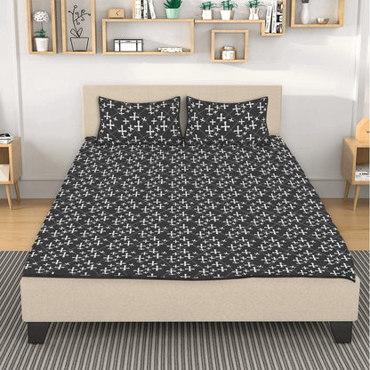 Little Crosses Quilt Bedding Set - DeRose Seasonal