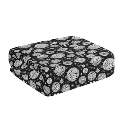 Black and White Ornament Bath Towel - DeRose Seasonal