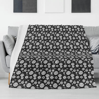 Black and White Ornament Flannel Breathable Blanket 4 Sizes - DeRose Seasonal