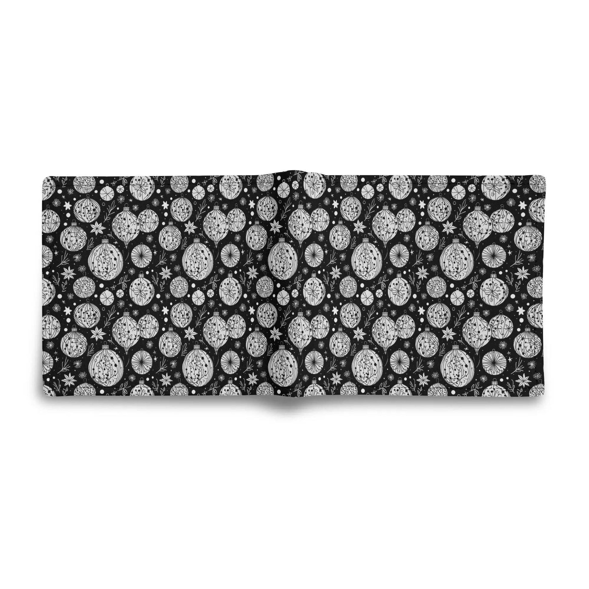 Black and White Ornament Men's Minimalist Leather Folded Wallet - DeRose Seasonal