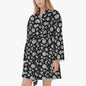 Black and White Ornament Women's Loose-fitting Bathrobe - DeRose Seasonal
