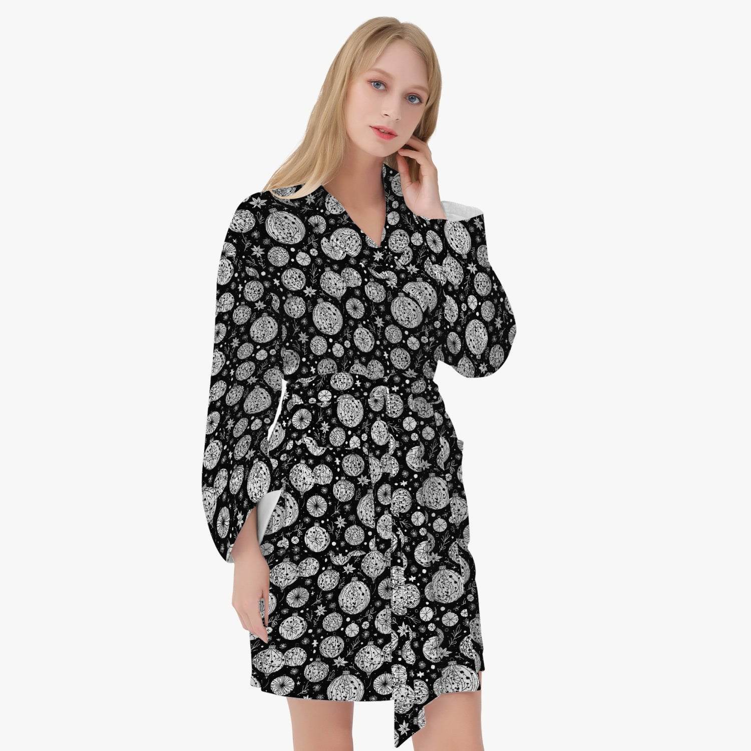 Black and White Ornament Women's Loose-fitting Bathrobe - DeRose Seasonal