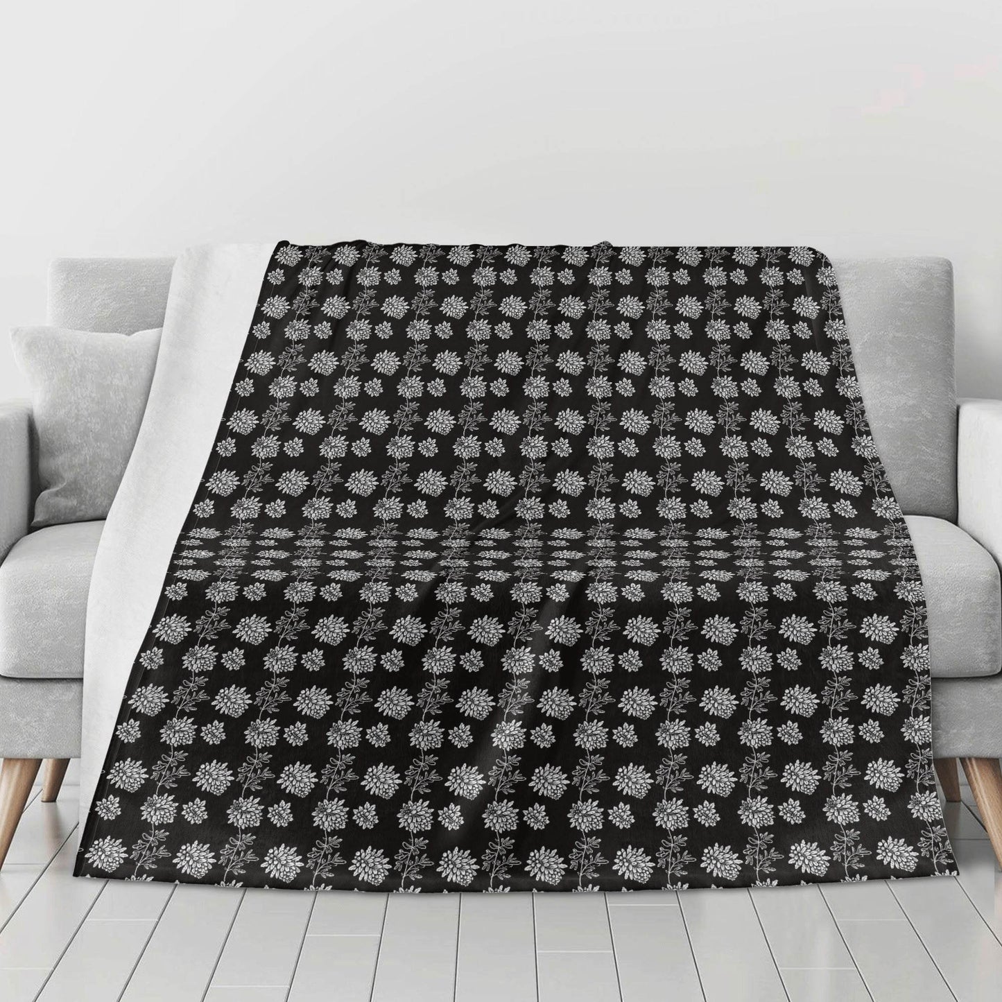 Black and White Pine Flannel Breathable Blanket 4 Sizes - DeRose Seasonal