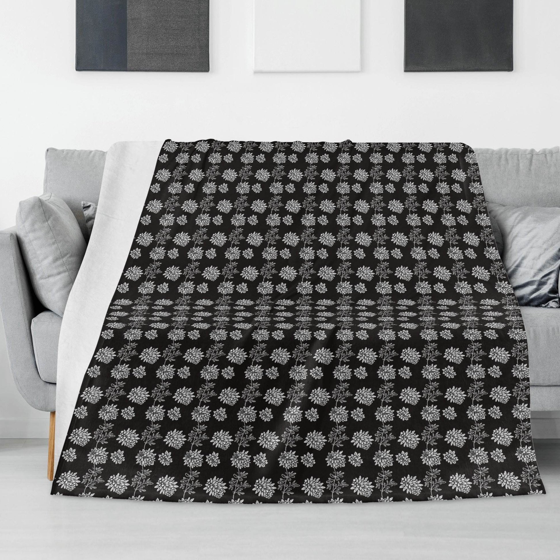Black and White Pine Flannel Breathable Blanket 4 Sizes - DeRose Seasonal