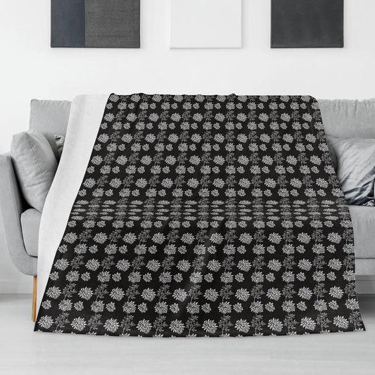 Black and White Pine Flannel Breathable Blanket 4 Sizes - DeRose Seasonal