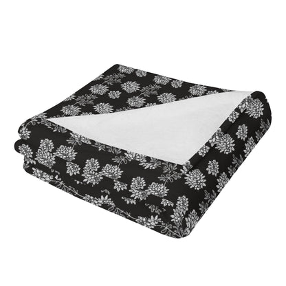 Black and White Pine Flannel Breathable Blanket 4 Sizes - DeRose Seasonal