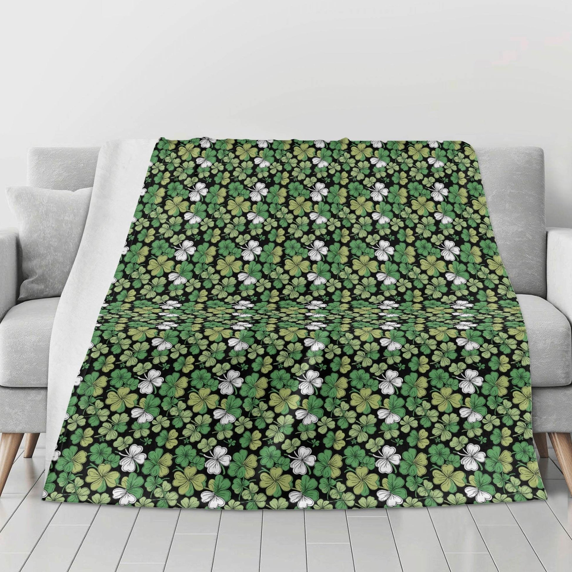 Clover Patch Flannel Breathable Blanket 4 Sizes - DeRose Seasonal