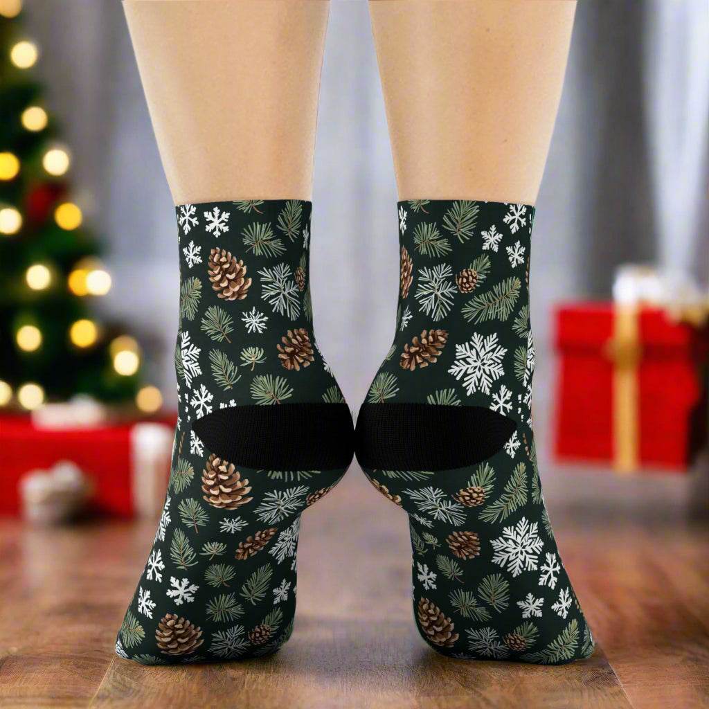 Snowflake Pine Polyester Christmas Crew Socks 3 sizes - DeRose Seasonal