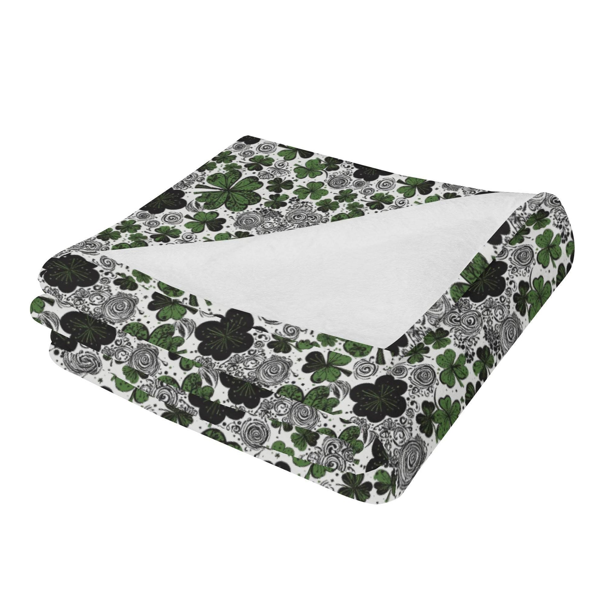Scribble Clovers Flannel Breathable Blanket 4 Sizes - DeRose Seasonal