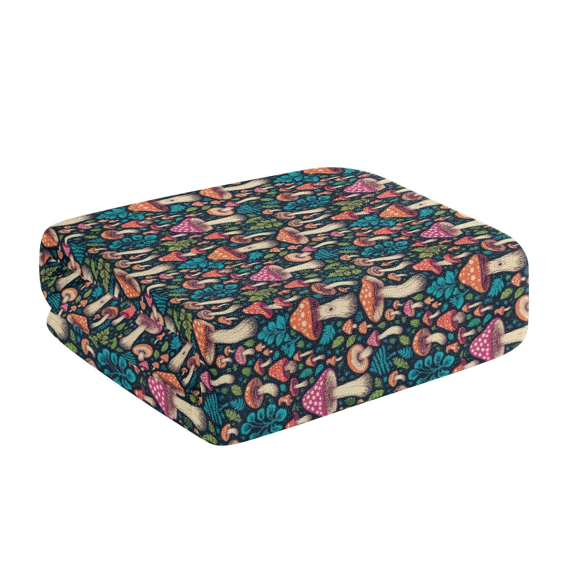 Shroomy Bath Towel - DeRose Seasonal