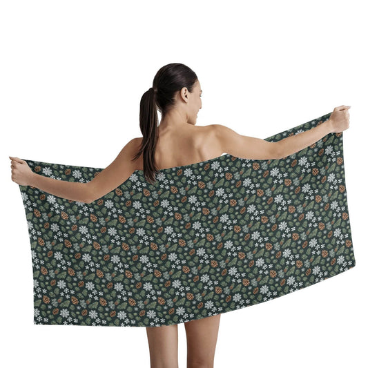 Snowflake Pine Bath Towel - DeRose Seasonal