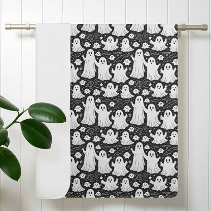 Vintage Ghost Bath Towel - DeRose Seasonal