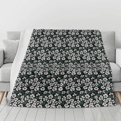 White Clover Flannel Breathable Blanket 4 Sizes - DeRose Seasonal