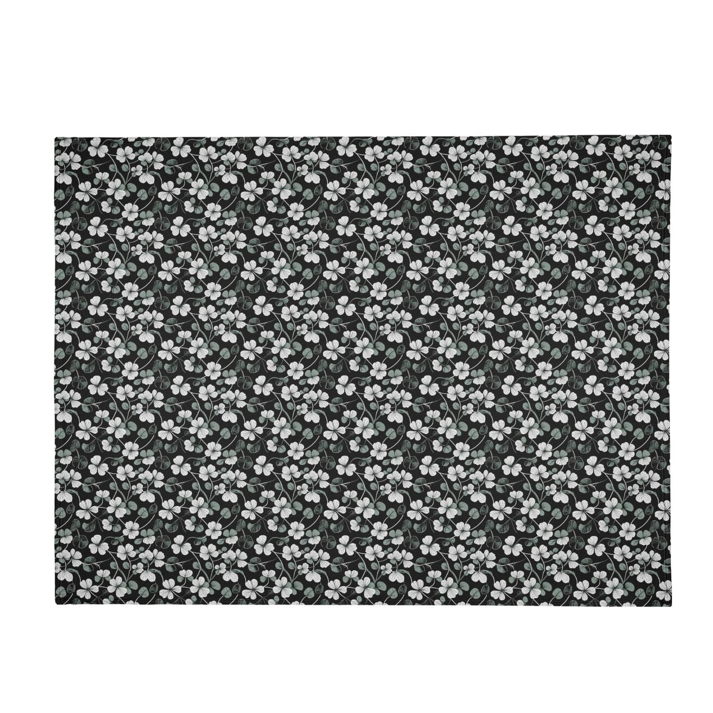 White and Green Clovers Flannel Breathable Blanket 4 Sizes - DeRose Seasonal